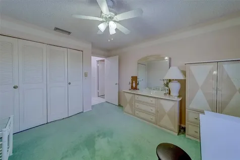 206 Dogwood Circle Seminole FL 33777