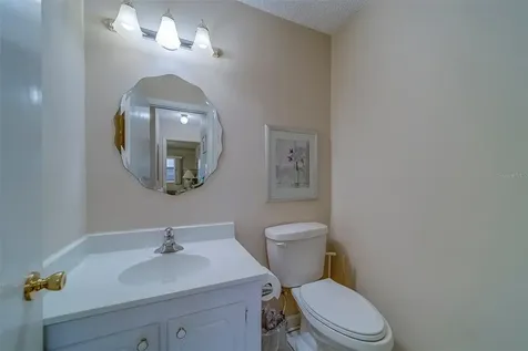 206 Dogwood Circle Seminole FL 33777