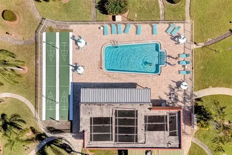 206 Dogwood Circle Seminole FL 33777