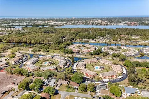 206 Dogwood Circle Seminole FL 33777