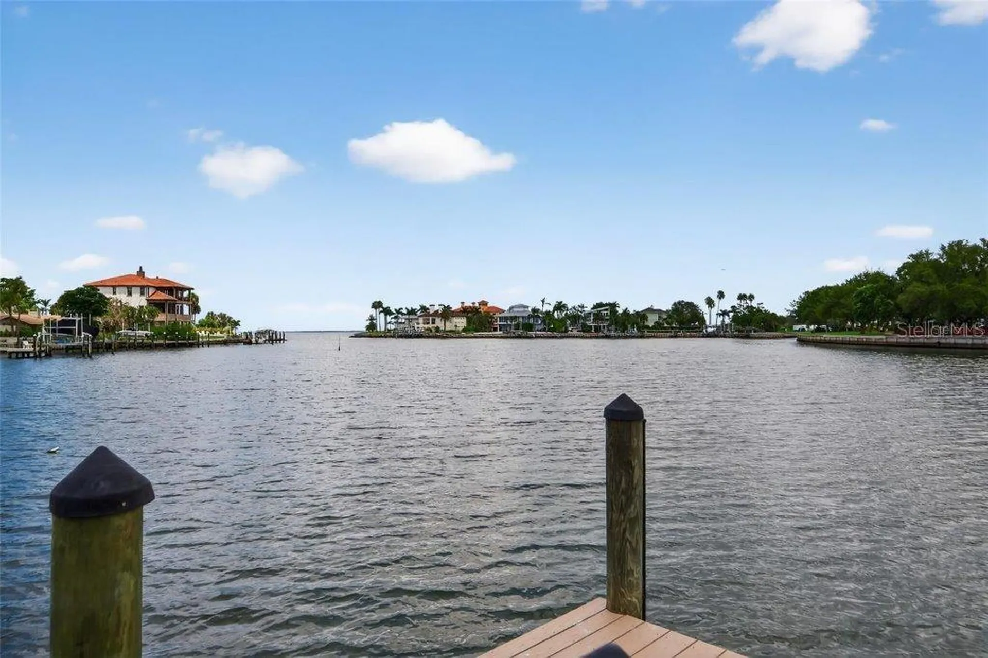 377 S Shore Drive Sarasota FL 34234