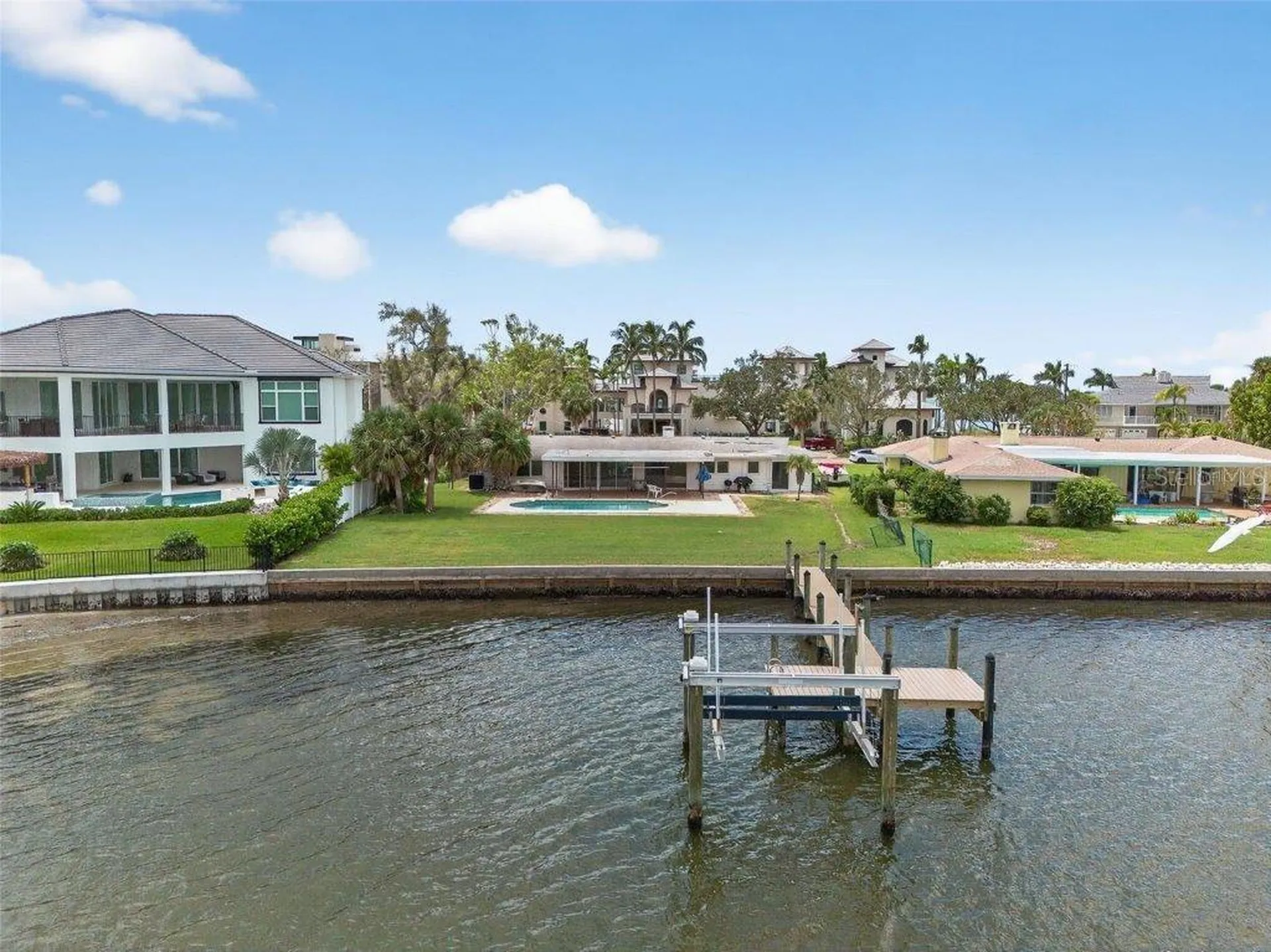 377 S Shore Drive Sarasota FL 34234