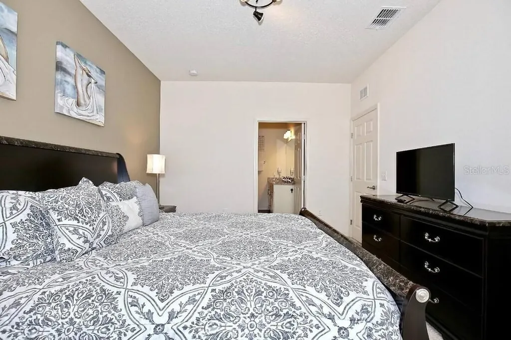 8905 Shine Drive Kissimmee FL 34747