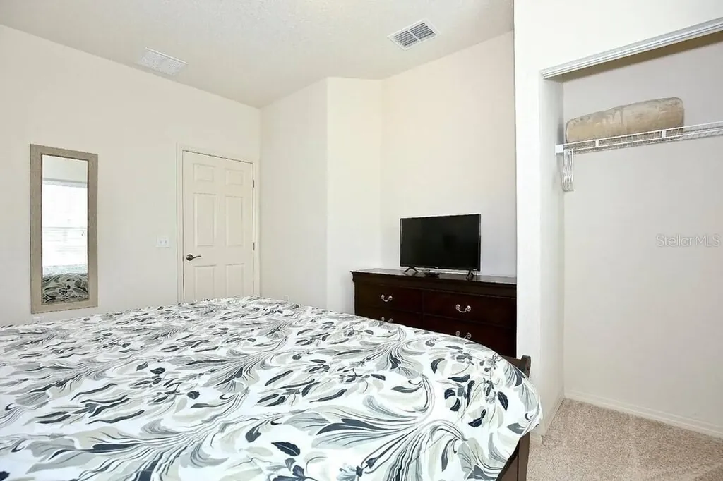 8905 Shine Drive Kissimmee FL 34747