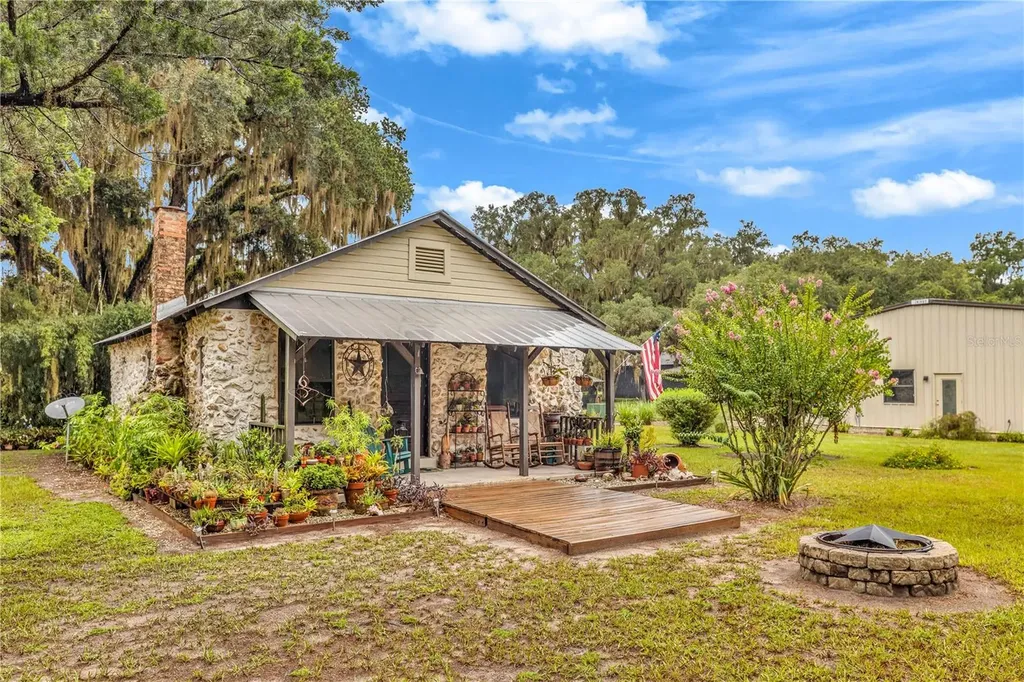 6750 N San Juan Terrace Crystal River FL 34428