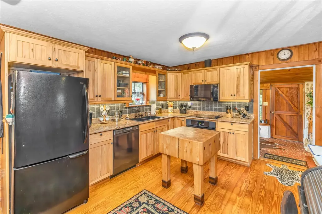 6750 N San Juan Terrace Crystal River FL 34428