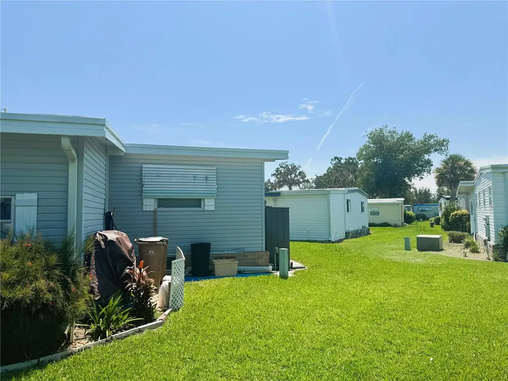141 Azalea Trail Leesburg FL 34748