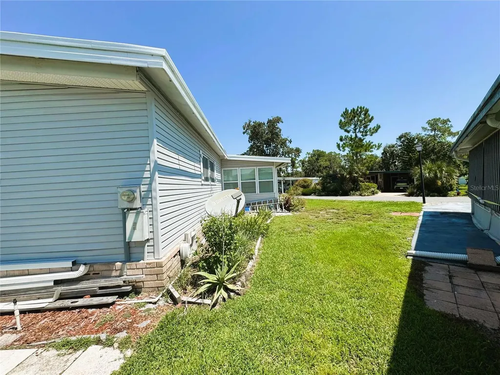 141 Azalea Trail Leesburg FL 34748