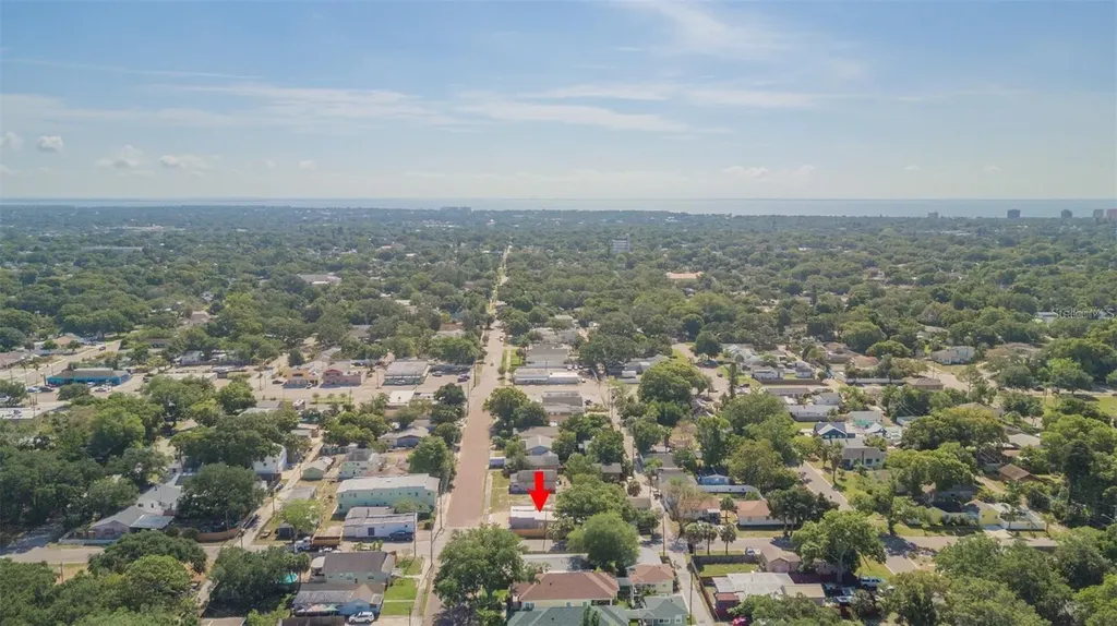 1668 28th Avenue N St Petersburg FL 33713