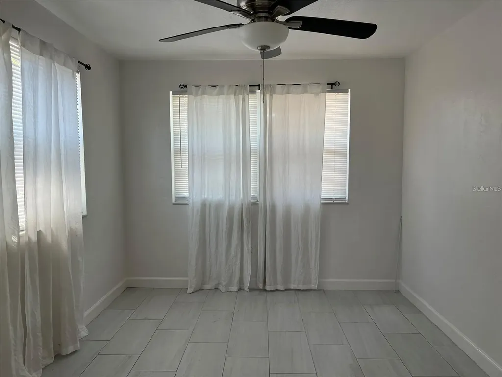 1668 28th Avenue N St Petersburg FL 33713
