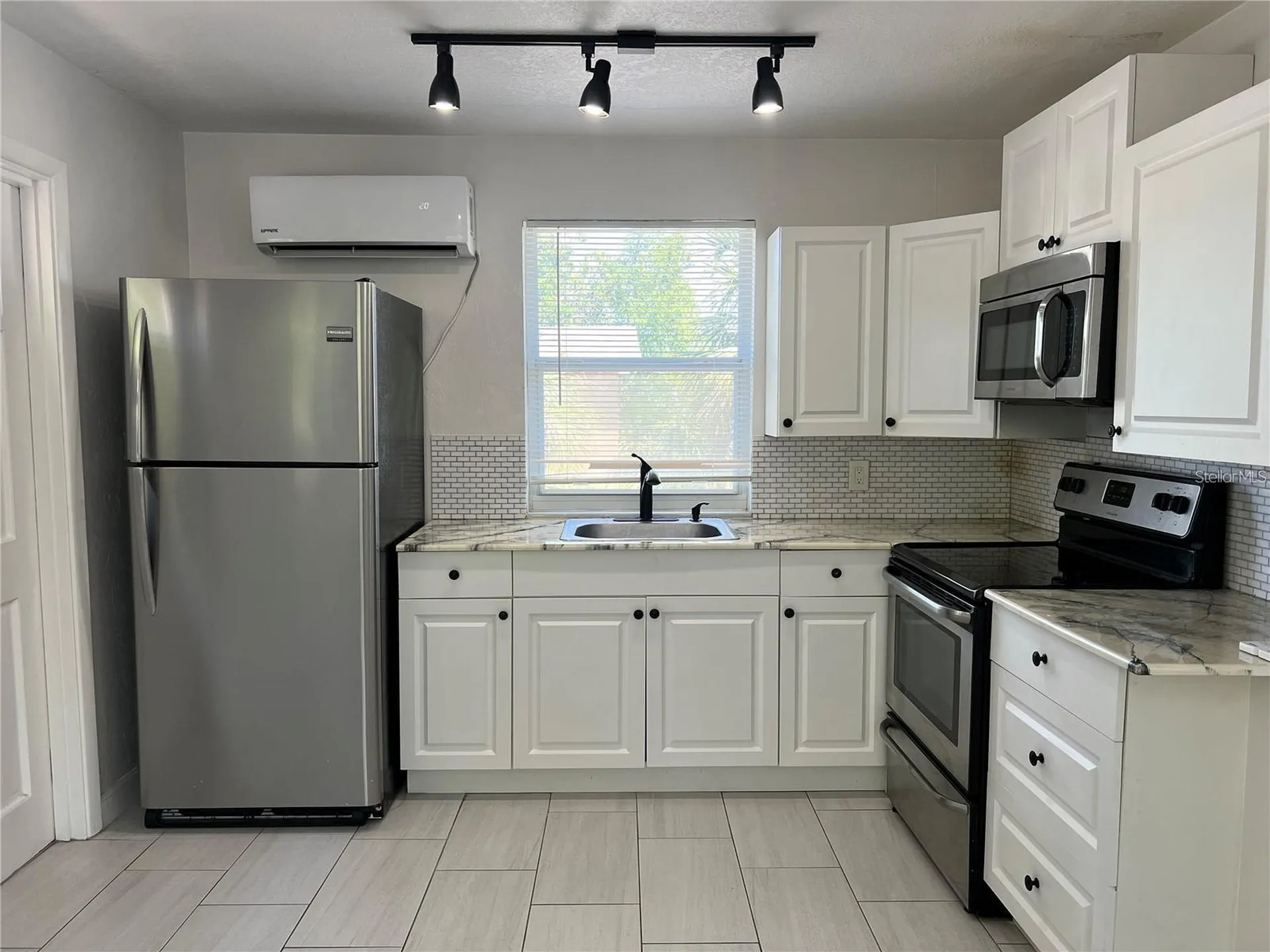 1668 28th Avenue N St Petersburg FL 33713