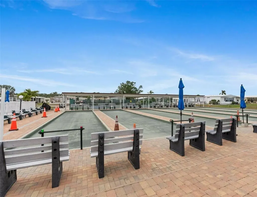 240 La Costa North Port FL 34287