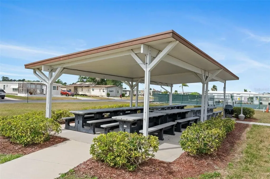 240 La Costa North Port FL 34287
