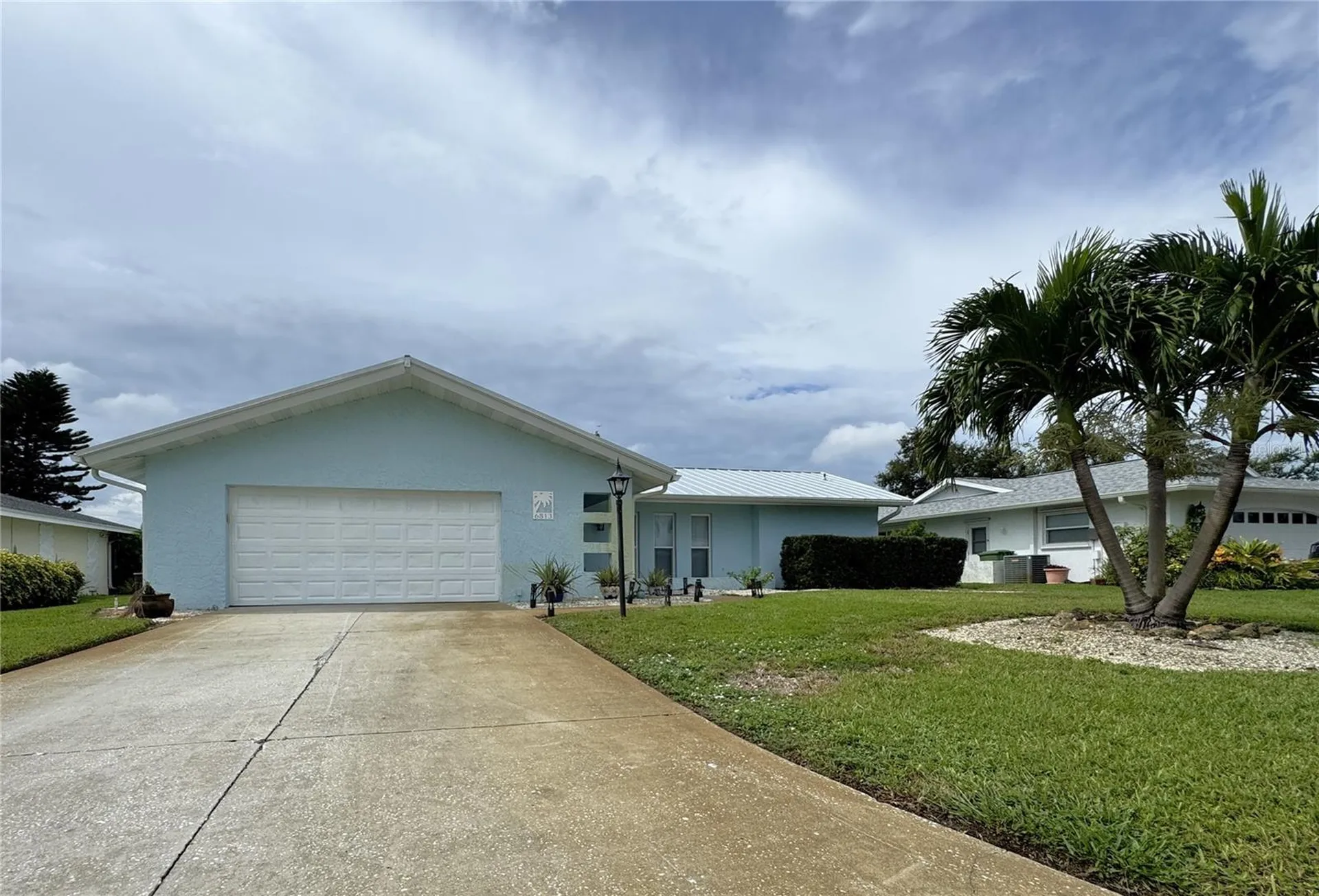 6813 13th Avenue Drive W Bradenton FL 34209