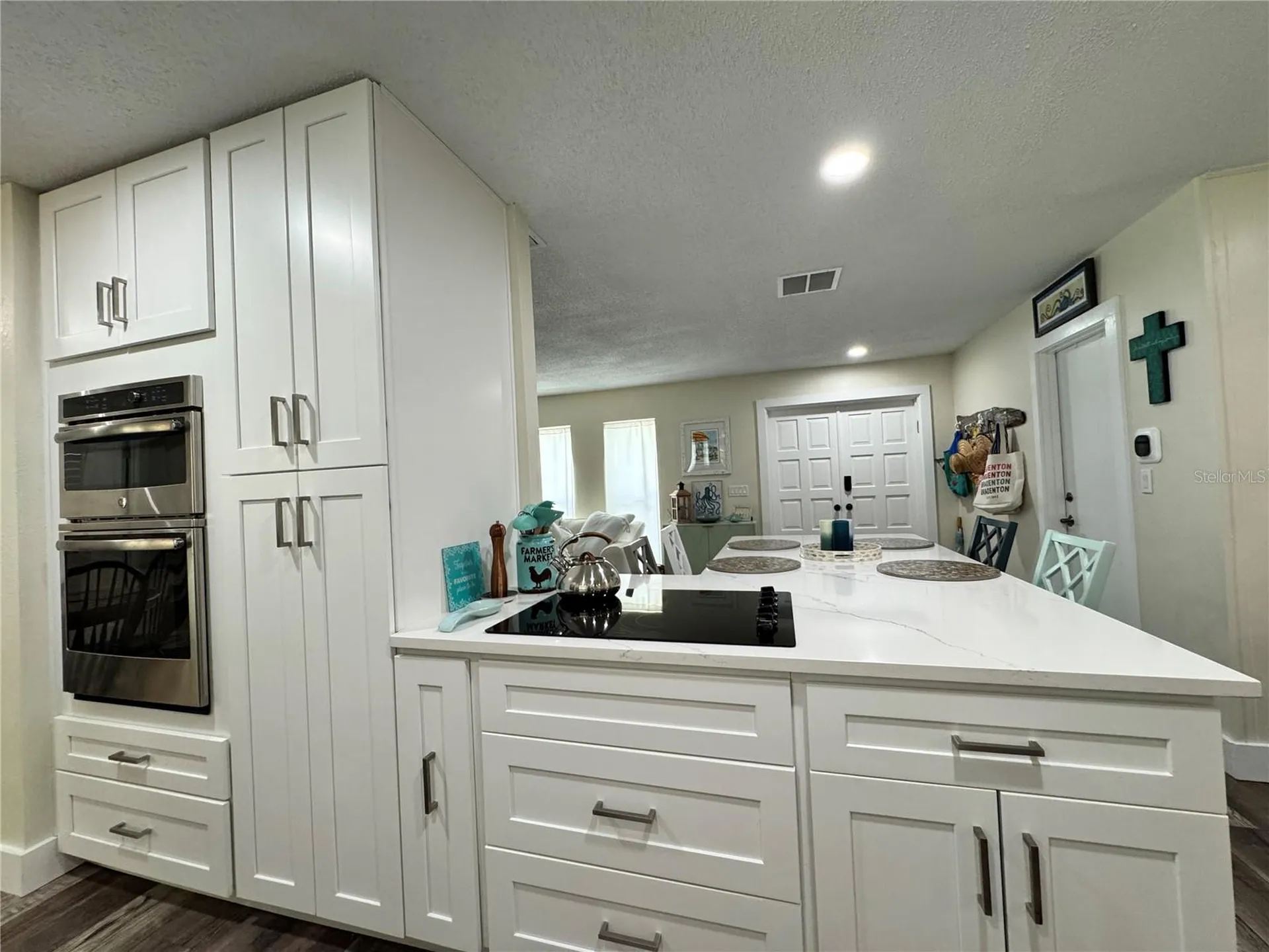 6813 13th Avenue Drive W Bradenton FL 34209