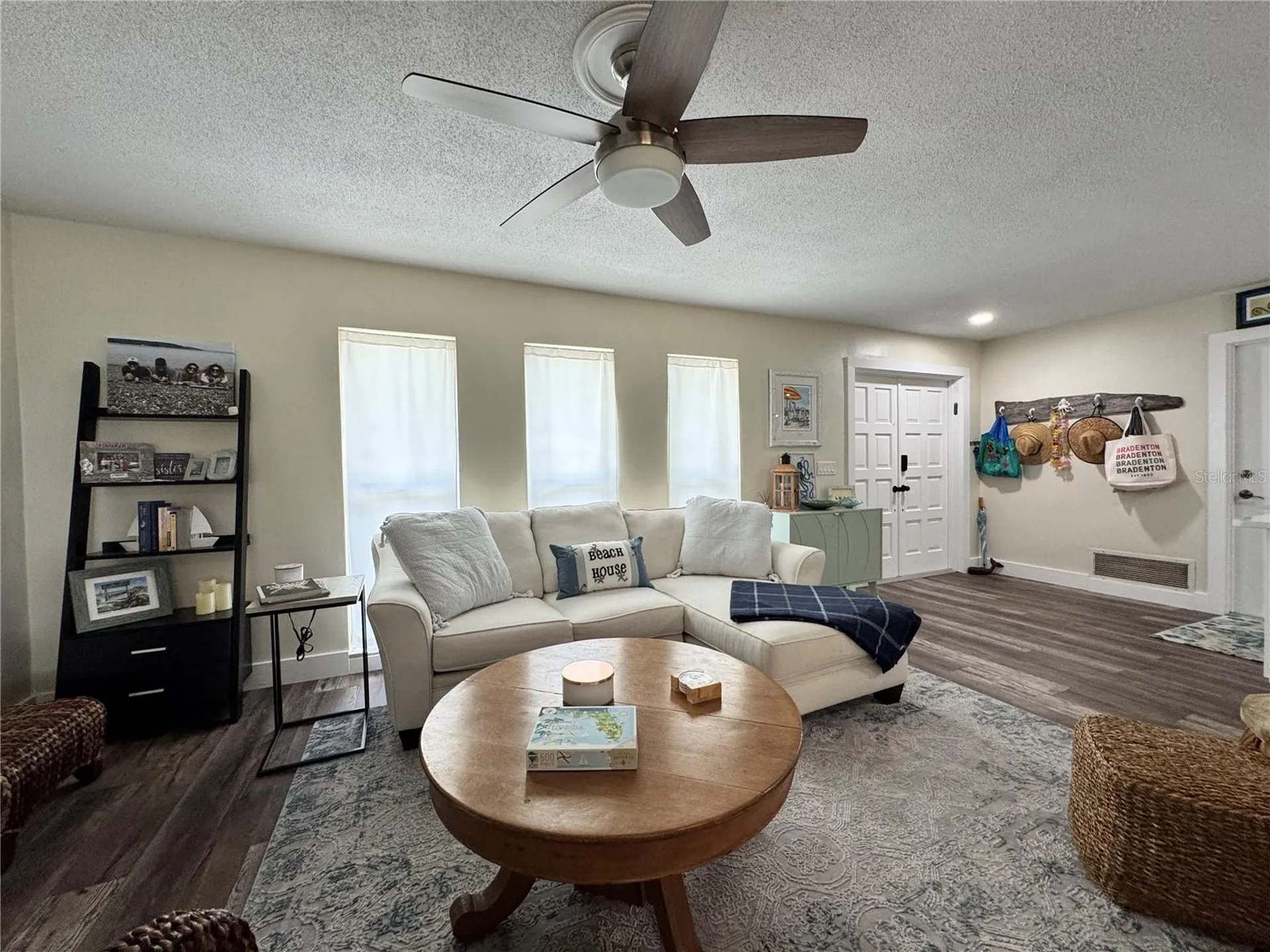 6813 13th Avenue Drive W Bradenton FL 34209