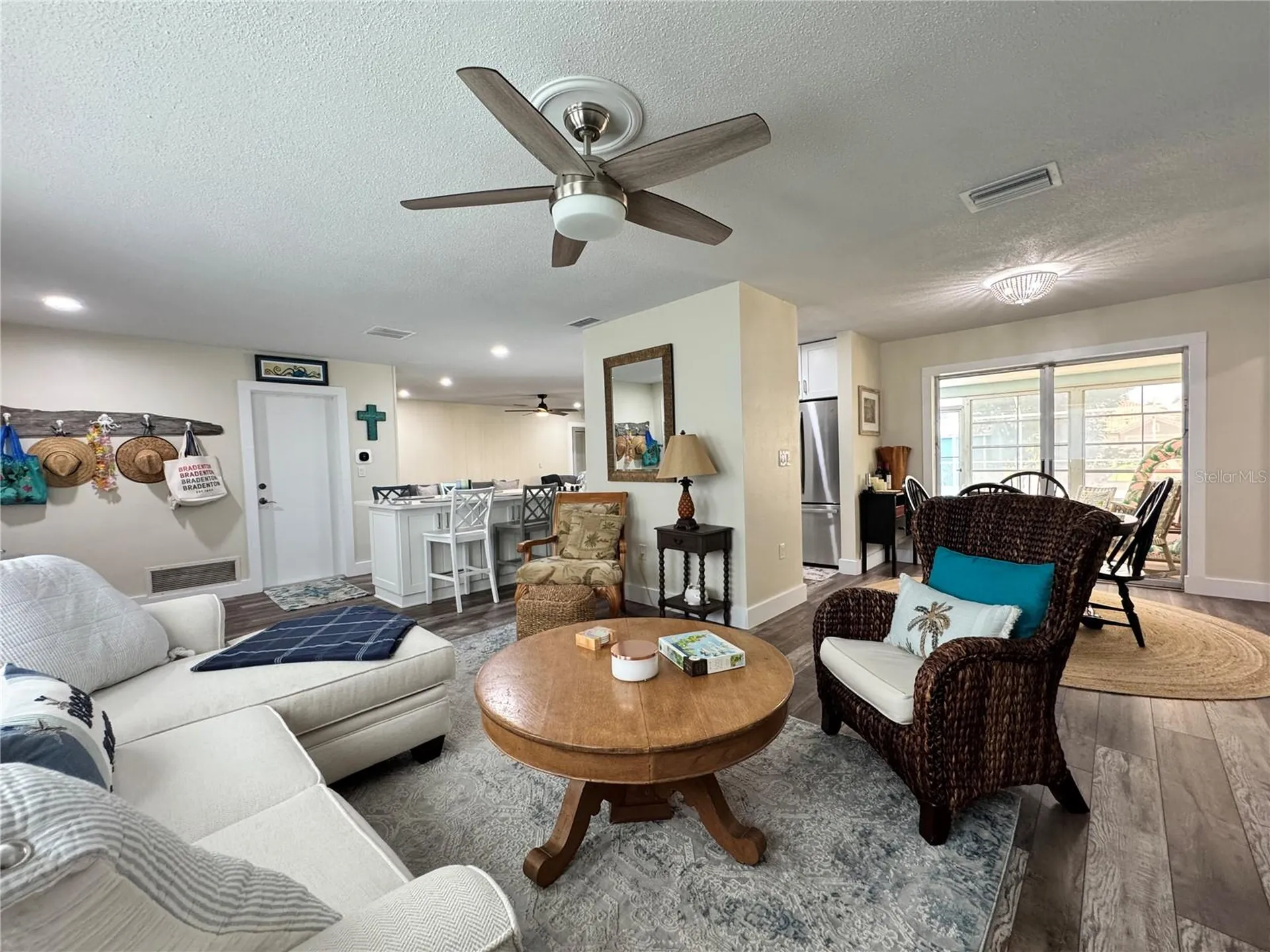 6813 13th Avenue Drive W Bradenton FL 34209