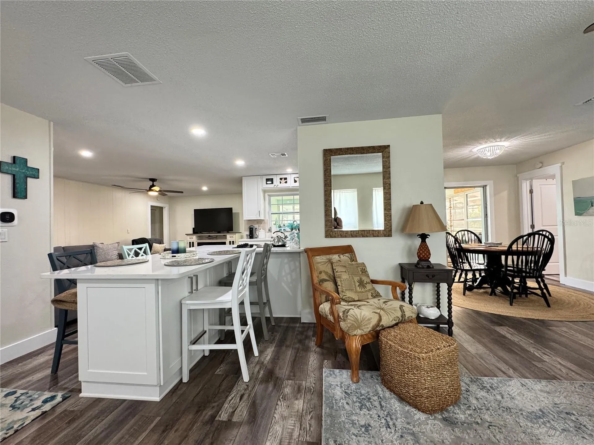6813 13th Avenue Drive W Bradenton FL 34209
