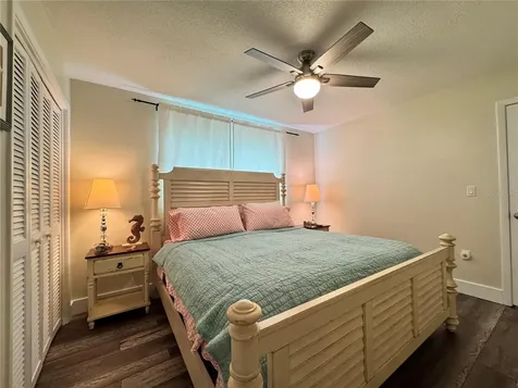 6813 13th Avenue Drive W Bradenton FL 34209