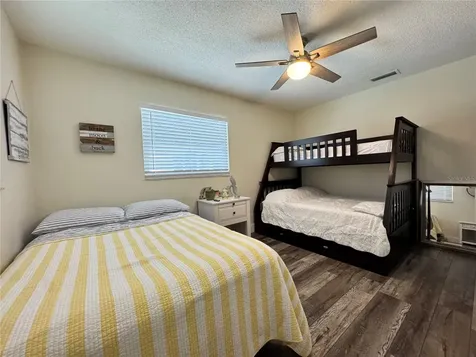 6813 13th Avenue Drive W Bradenton FL 34209