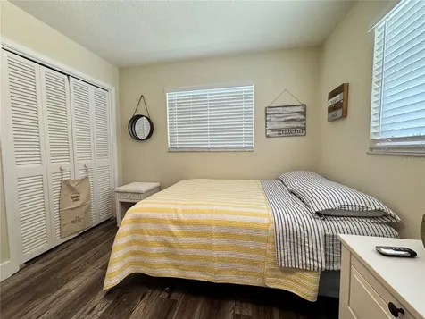 6813 13th Avenue Drive W Bradenton FL 34209