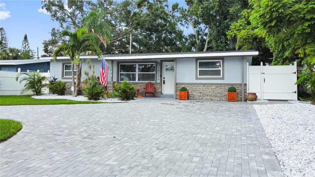 10136 63rd Avenue Seminole FL 33772