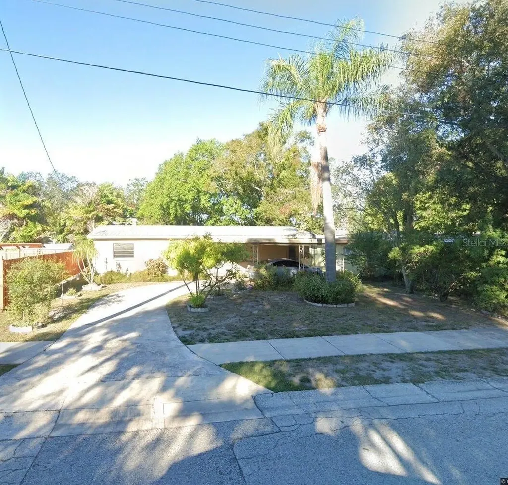 5013 S Hesperides Street Tampa FL 33611