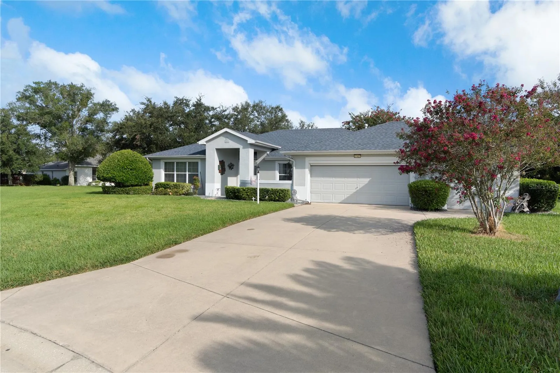 27437 Desert Rose Court Leesburg FL 34748