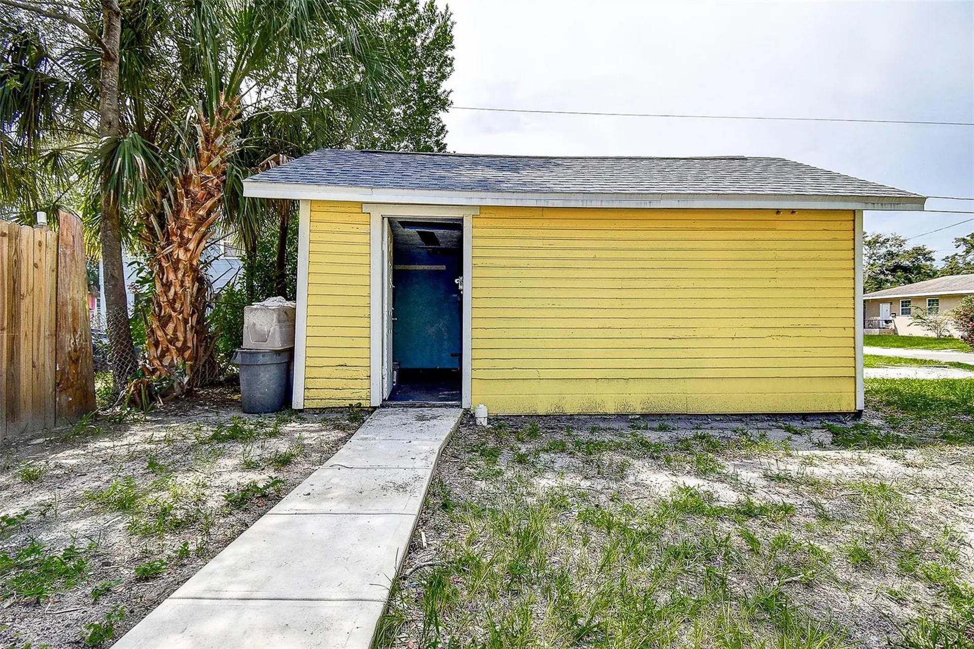 1438 10th Avenue S St Petersburg FL 33705
