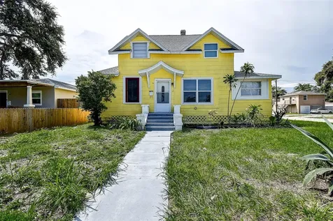1438 10th Avenue S St Petersburg FL 33705