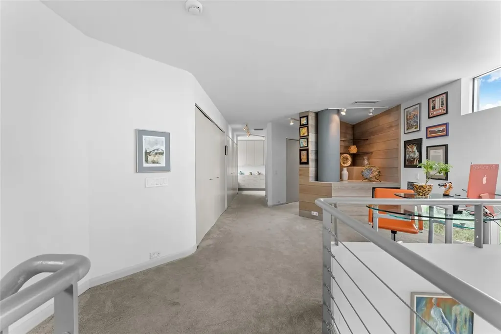 1761 Oceanview Drive St Petersburg FL 33715