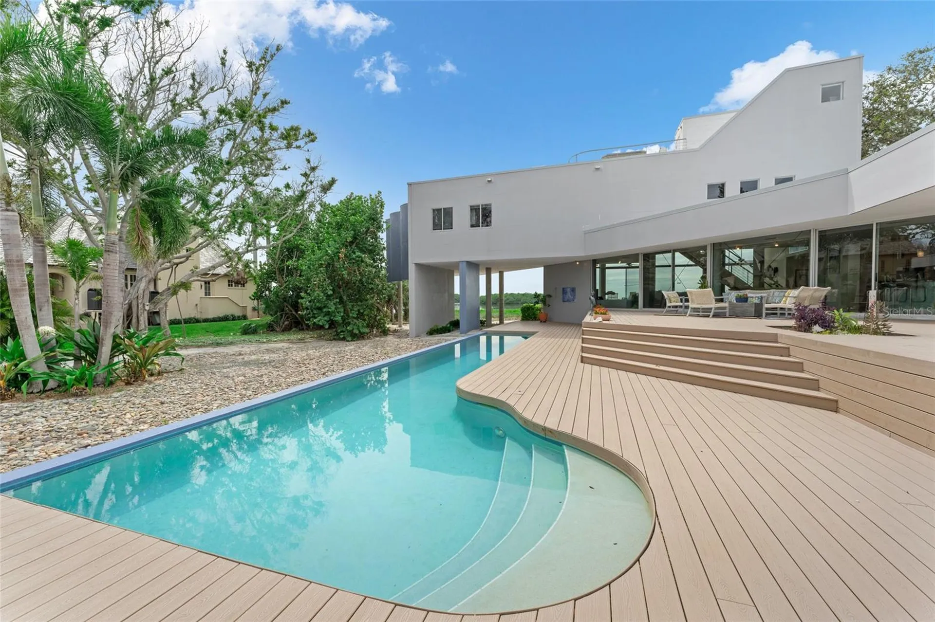 1761 Oceanview Drive St Petersburg FL 33715