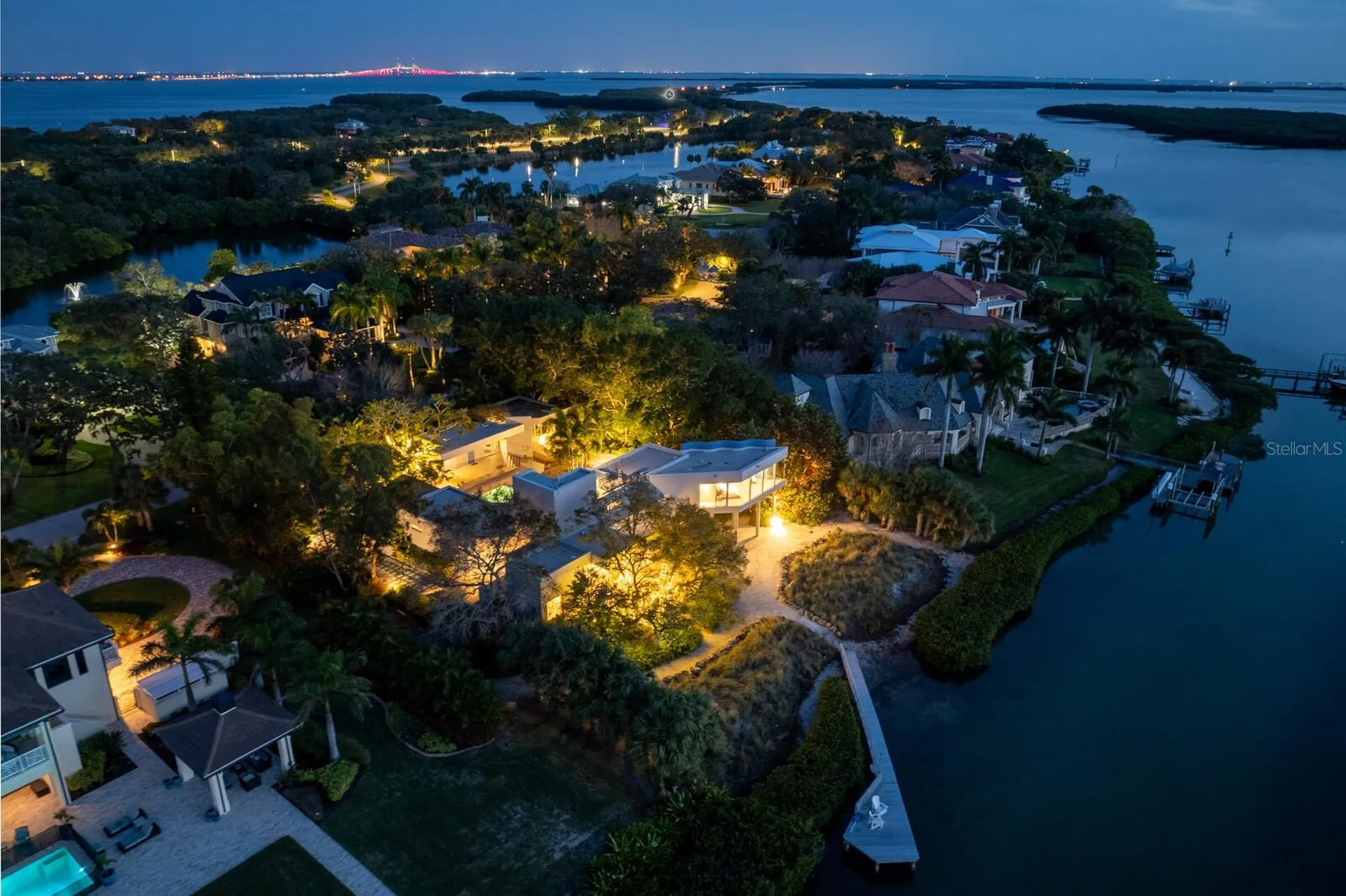 1761 Oceanview Drive St Petersburg FL 33715