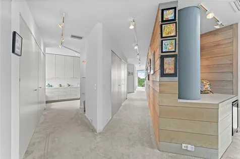 1761 Oceanview Drive St Petersburg FL 33715