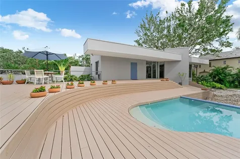 1761 Oceanview Drive St Petersburg FL 33715
