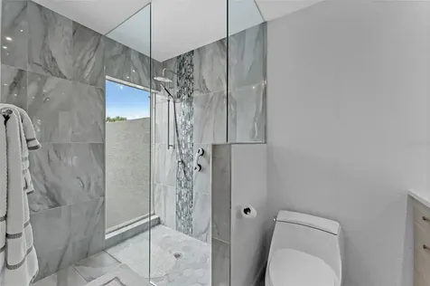1761 Oceanview Drive St Petersburg FL 33715