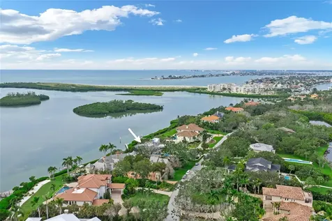 1761 Oceanview Drive St Petersburg FL 33715