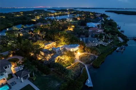 1761 Oceanview Drive St Petersburg FL 33715