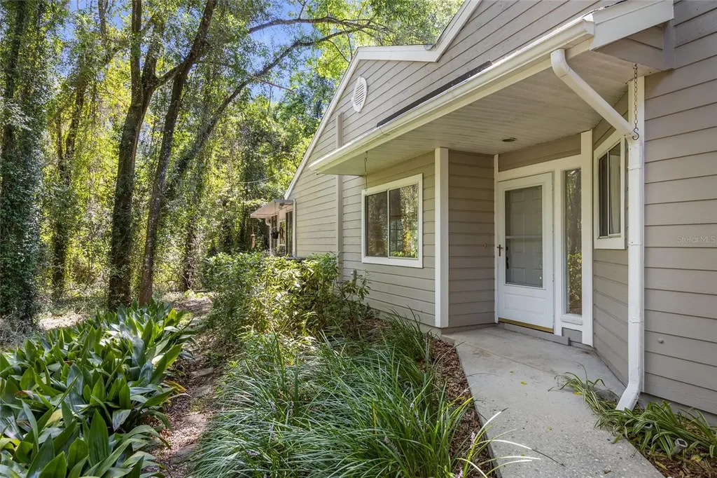 833 NW 124th Drive Newberry FL 32669