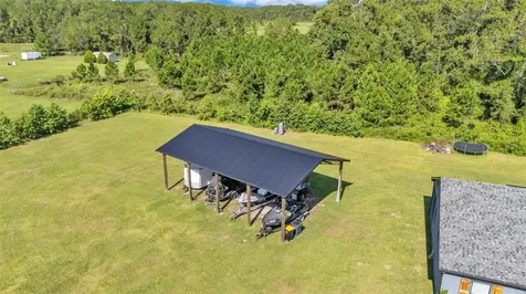 18940 Commonwealth Avenue N Polk City FL 33868