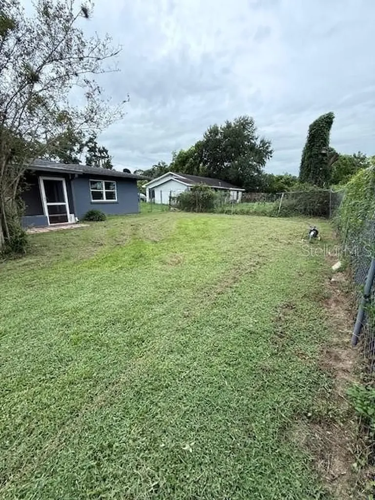 1406 Oakdale Street Plant City FL 33563