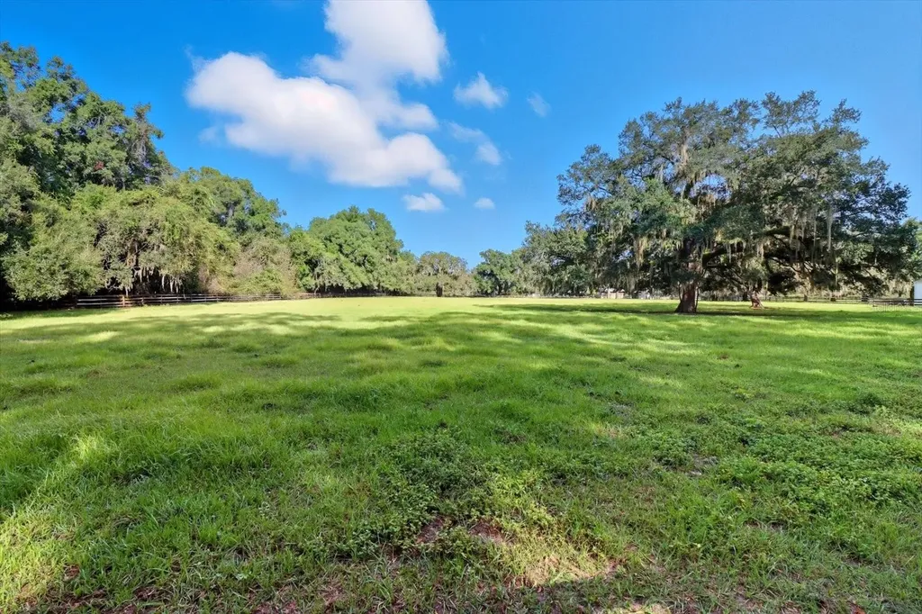 12550 SW 16th Avenue Ocala FL 34473