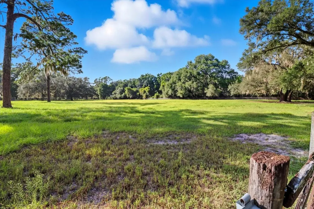 12550 SW 16th Avenue Ocala FL 34473