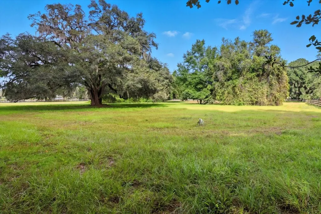 12550 SW 16th Avenue Ocala FL 34473