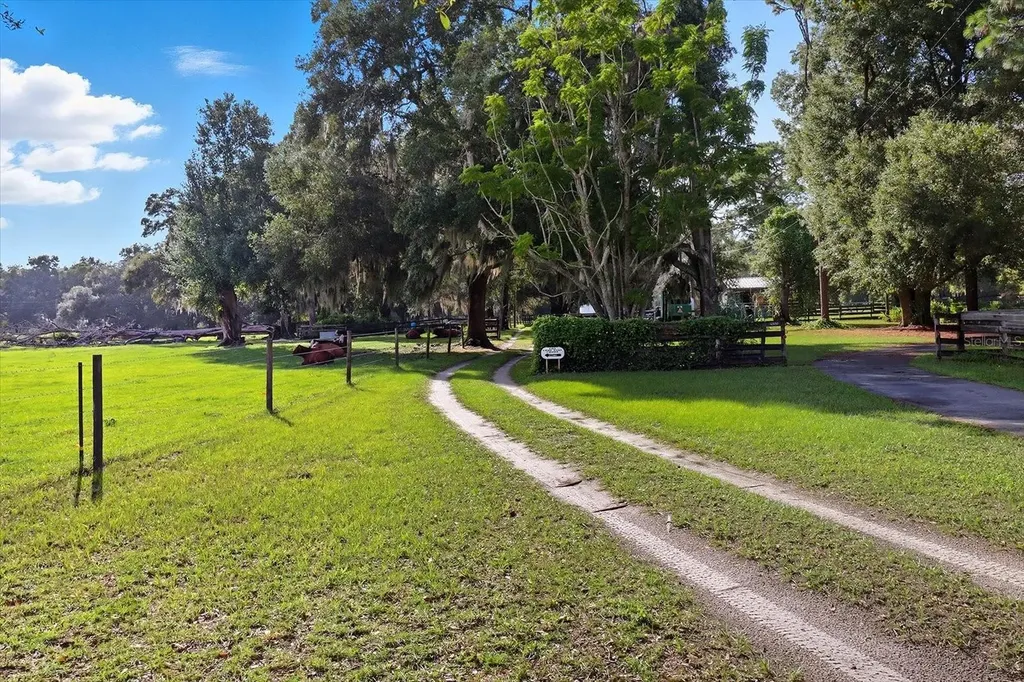 12550 SW 16th Avenue Ocala FL 34473