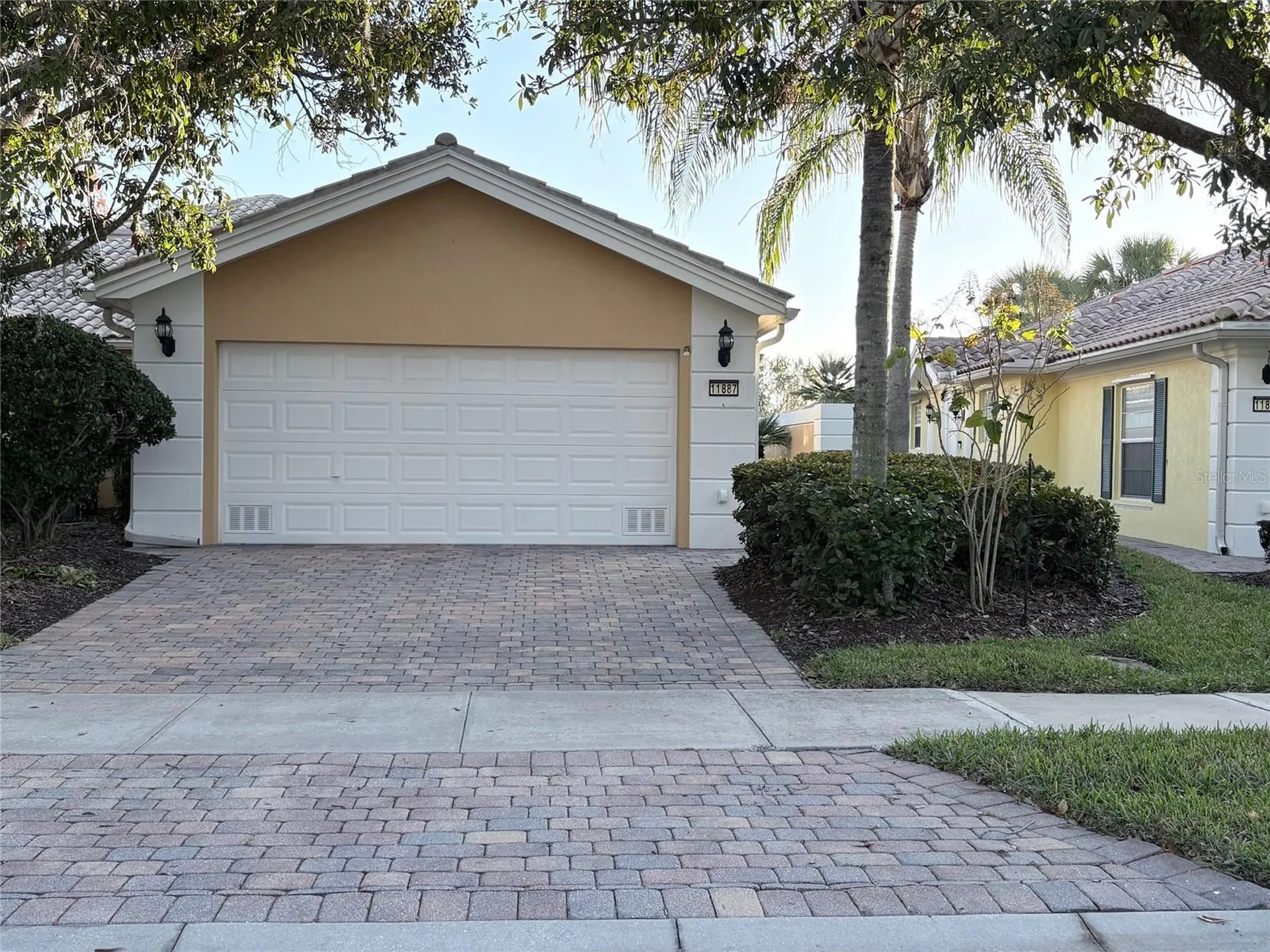11887 Delfina Lane Orlando FL 32827