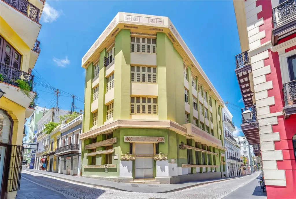 251/253 Tetuan Street San Juan PR 00901