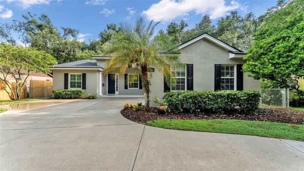 208 W Poinsettia Street Lakeland FL 33803