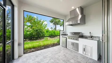 4070 Santa Caterina Boulevard Bradenton FL 34211