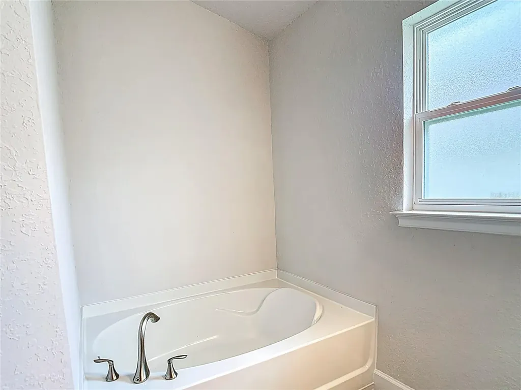 14917 Tropical Violet Way Wimauma FL 33598
